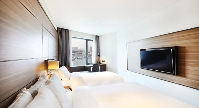 Двухместный семейный номер Premier Hotel Marinabay Seoul