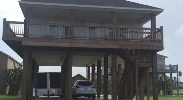 1 West Lane by RedAwning, Book Feriehus Bolivar Peninsula Houston