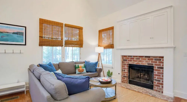 Коттедж Enchanting Andersonville Home Steps to Norris Lake