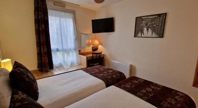 Номер Economy Kyriad Direct Arpajon