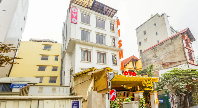 OYO 779 Aisha Hotel and Apartment
