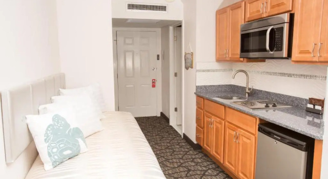Трёхместный номер Standard Periwinkle Inn