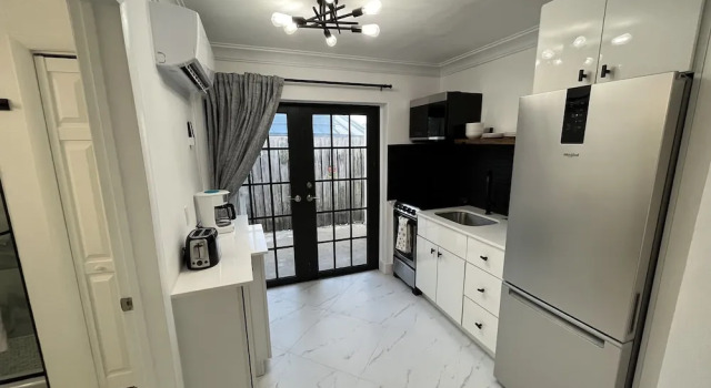 Полулюкс La Mer Suites