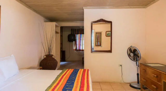 6 BR Villa - Ocho Rios