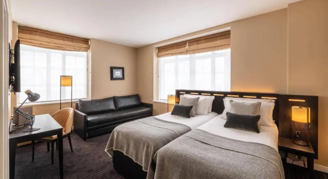 Номер Standard The Resident Victoria