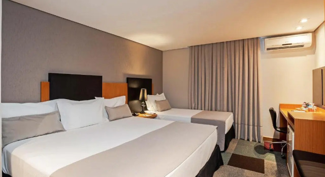 Двухместный номер Deluxe Slaviero Hotel Curitiba Batel