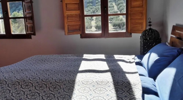 Cortijo Berruguilla Casa Rural, Varaa Hotelli Lojilla Granada