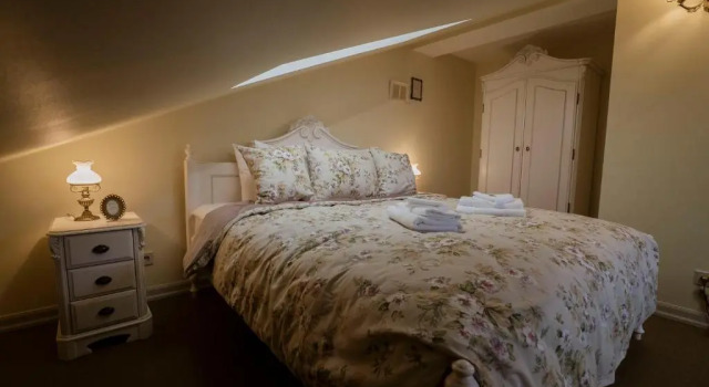 Трёхместный номер Standard Мансарда Roze Villa