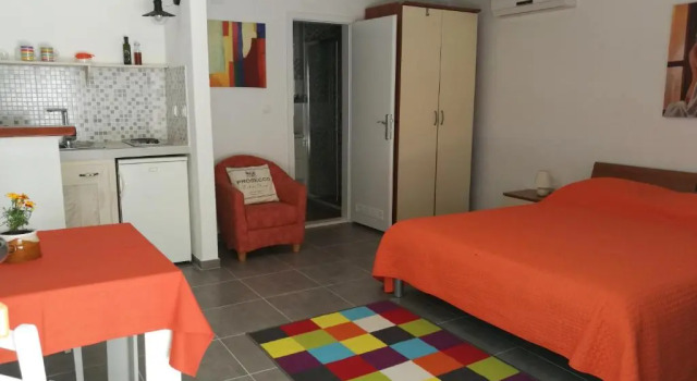 Студия Apartments Priko