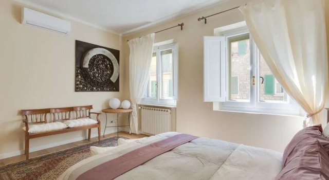 Apartments Florence - Ponte Vecchio Balcony, Забронировать Апартаменты/квартира Сан-Фредиано Флоренция, рядом с Дом Буонаротти