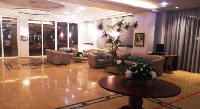 Castro Beach Hotel, Забронировать Отель Отели Малеме с парковкой, Парковка