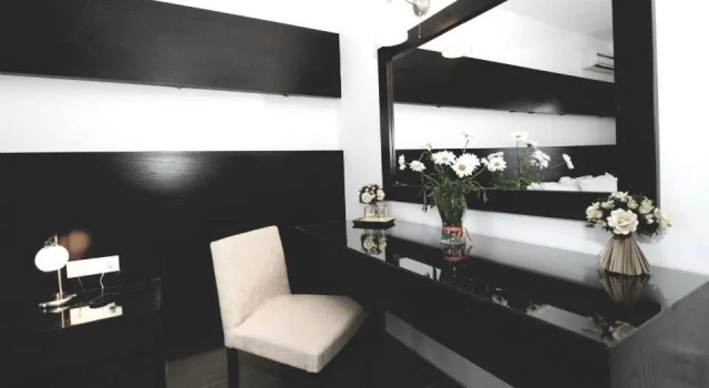 Люкс Apolis Beachscape Hotel