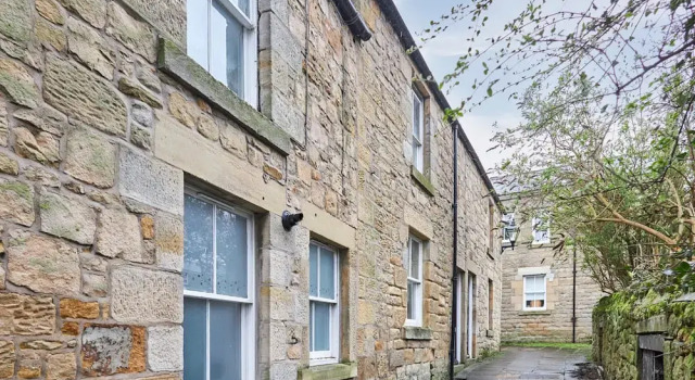 Host Stay Dodds Lane