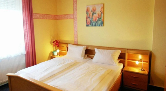 Hotel Konert, Забронировать Отель Бергхайм Северный Рейн-Вестфалия