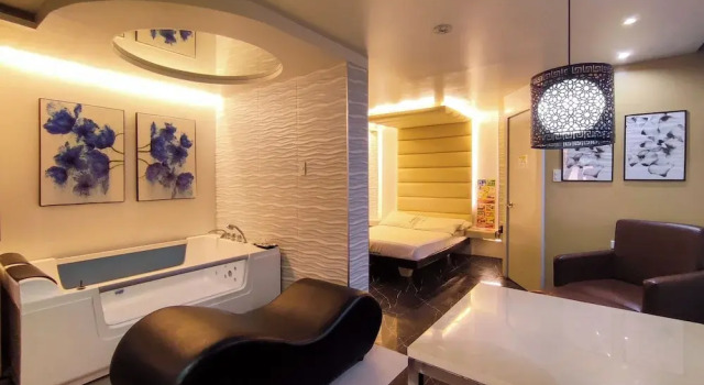 Номер Executive One Serenata Hotel Bacoor