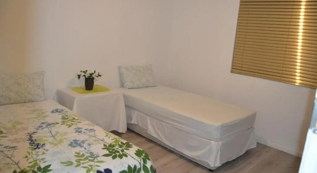 Апартаменты Heloise Home Stay