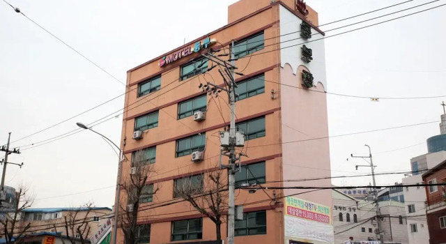 Cheongnyangni Dongbu Motel