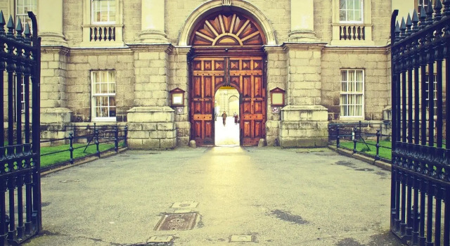 The Gate Hotel, Забронировать Отель Дублин Каунти Дублин, рядом с Театр Олимпия