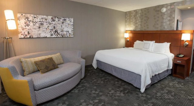 Courtyard Cincinnati North at Union Centre, Buchen Sie Hotel West Chester 