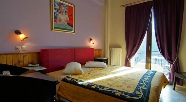 Двухместный номер Standard с видом на улицу Hotel Varonos