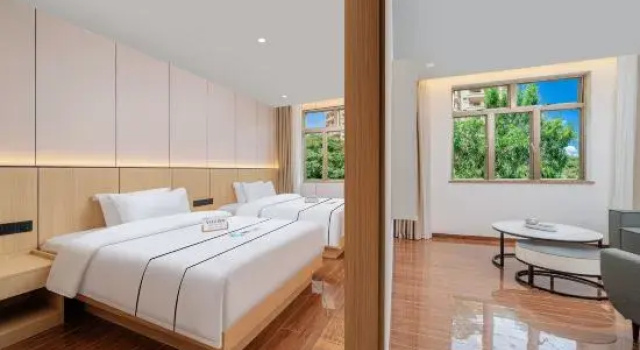 Люкс Business Jiayue Mountain Homestay (Zhanyuan Branch)