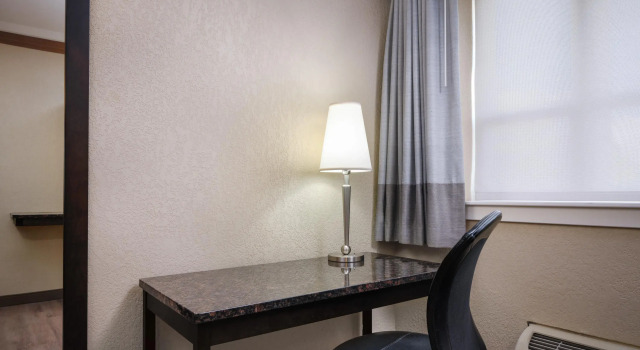 Двухместный люкс Best Western Plus Kamloops Hotel