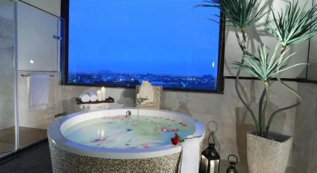 Deluxe room C'est Bon