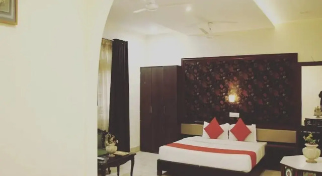 Люкс Hotel Navrang