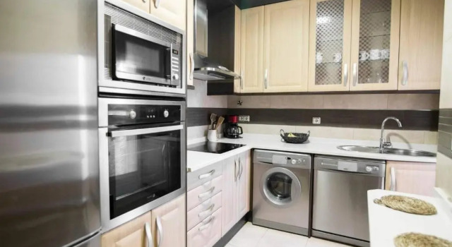 Home & Private Terrace WIFI + AIRCON, Забронировать Отель Латина Мадрид, рядом с Los Rápidos