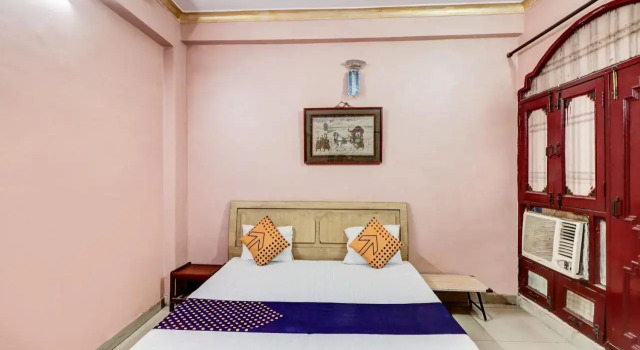 SPOT ON J C Guest House, Забронировать Гостевой дом Гостевые дома Лакхнау, Гостевой дом
