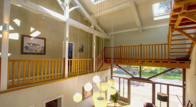 La Grange Valentin, Book Hotel Ambronay Bugey