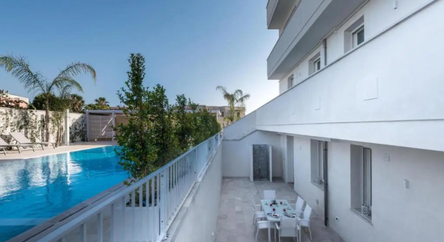 Апартаменты с видом на бассейн Calura Residence