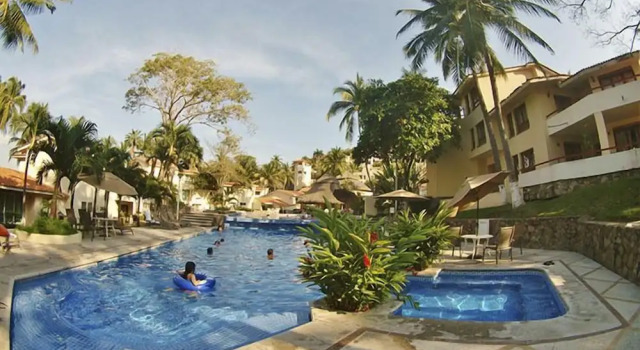 Villas del Palmar - Condo 704, Book Lejlighed Hoteller i Manzanillo med parkering, nær Las Hadas Golf Course, Parkering