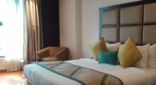 Clarion Inn Stella, Rezervovat Hotel Hotely v Punjab s parkováním, Parkování