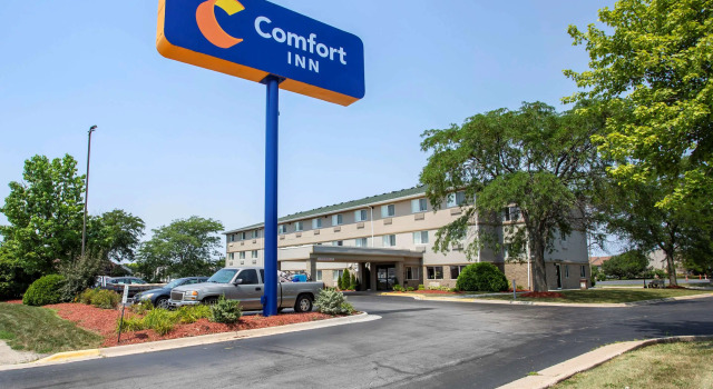 Comfort Inn Rockford near Casino District, Забронировать Отель Отели Рокфорд с завтраком, рядом с Elliot Park Skate Park, Завтраки