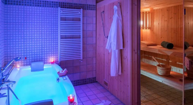 Шале Romantic Park Chalet Village