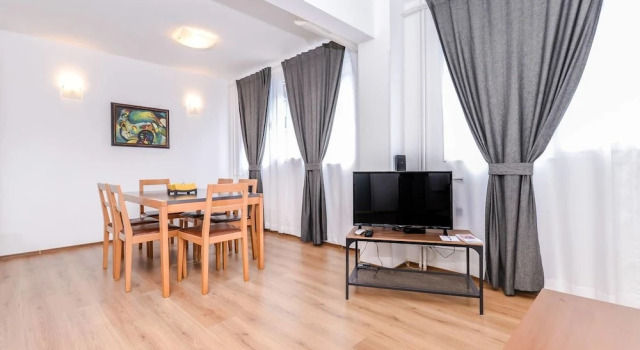Fm Premium 2 Bdr Apartment Eleganto, Varaa Huoneisto Sofia Vitosha, lähellä Lake Ariana