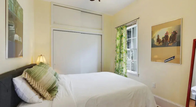 Номер Standard с балконом Montgomery House