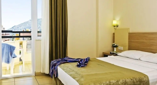 Двухместный номер Economy с балконом Prince Apart Hotel