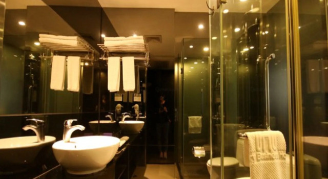Двухместный номер Standard Henry Business Hotel
