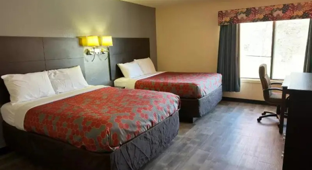 Четырёхместный номер Standard Ember Inn Suites Waite Park - St Cloud