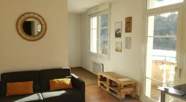 Appartement CITY BREAK LE PETIT VALENTRE, Забронировать Апартаменты/квартира Каор Lot Valley, рядом с Tour du Pape Jean XXII