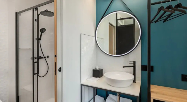 Двухместный семейный номер Standard Aloft by Marriott Dijon