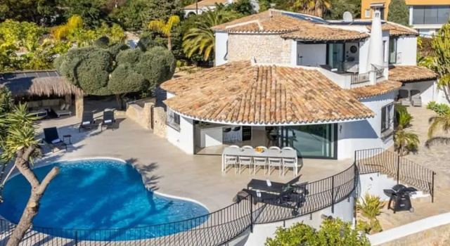Вилла Huswell - Relax in luxury at this stunning seaside Villa