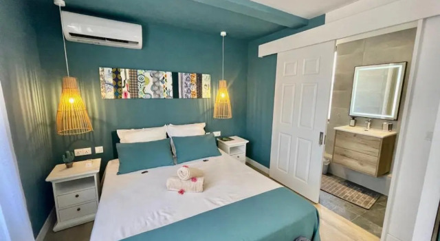 Апартаменты c 1 комнатой Modern apartment - Excellent location 50m from the beach, restaurants, bars, shops