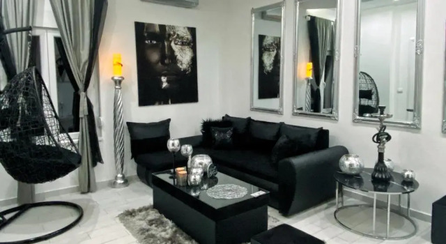 Апартаменты Lux Apartment in Downtown