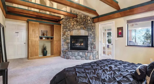 Коттедж Mountainside Overlook Lake Views & Hot Tub