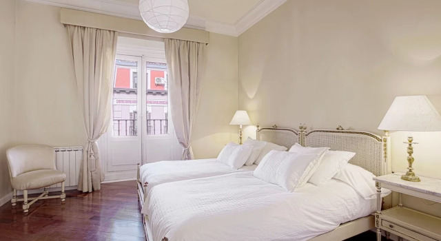 Wonderful 3 Bd Apartm in Prime Location. Plaza Mayor, Забронировать Отель Бизнес-отели Мадрида, рядом с Театр Монументал, 4* 5*