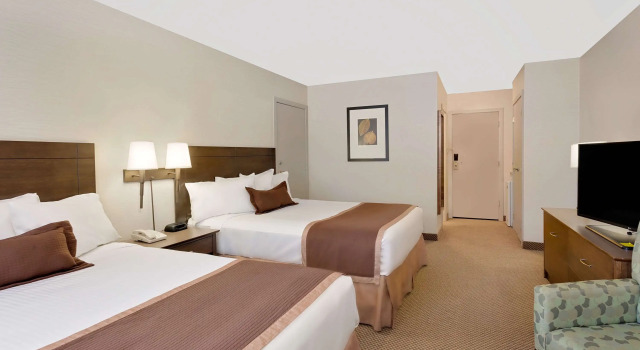 Ramada by Wyndham Kamloops, Book Hotel Kamloops Thompson Okanagan