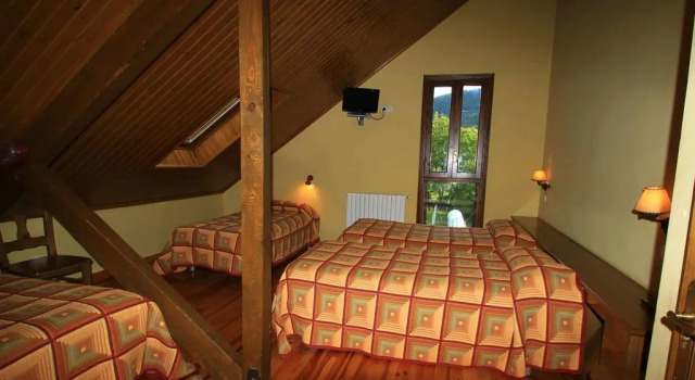 Hotel, Bungalows Y Camping Viu, Prenota Campeggio Torla Sobrarbe